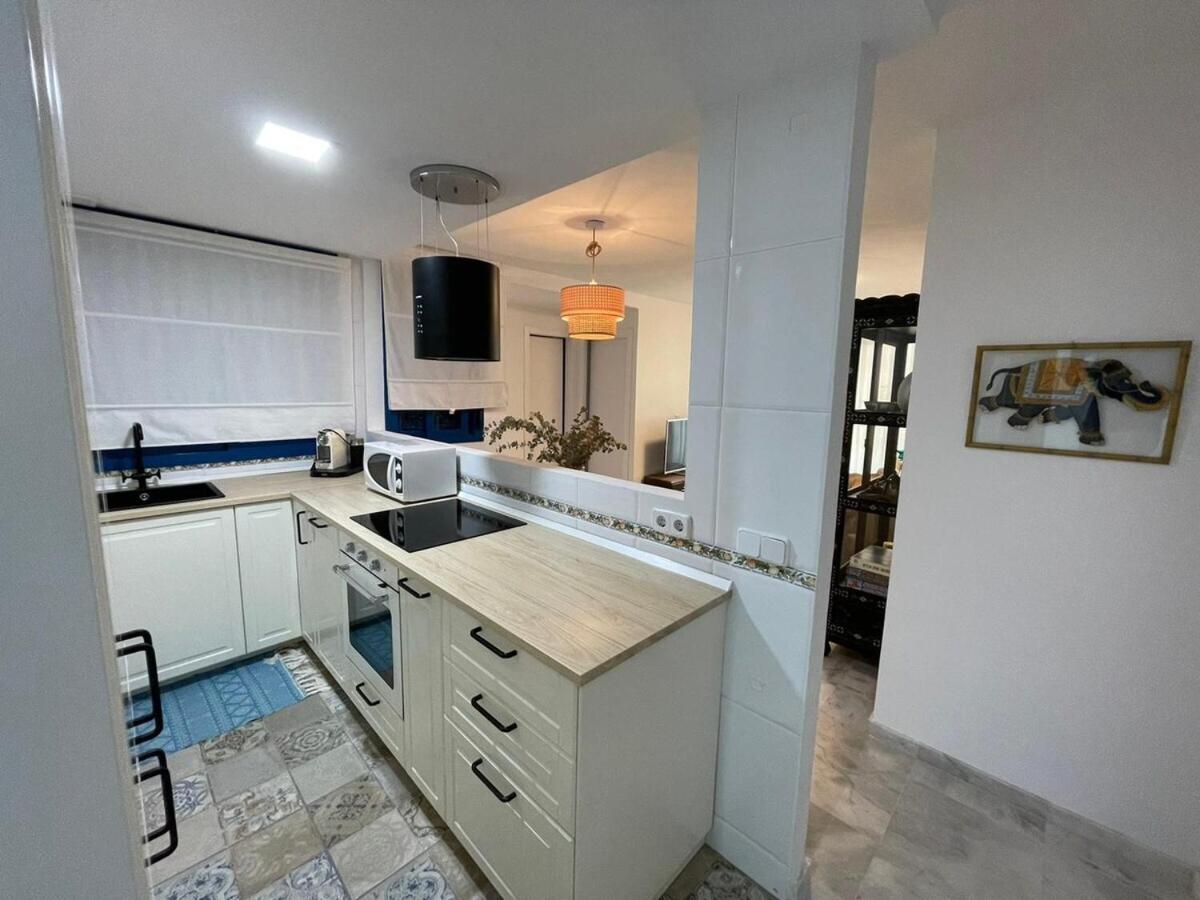 Calu Homes Cerca Playa De Huelin Malaga Exterior photo