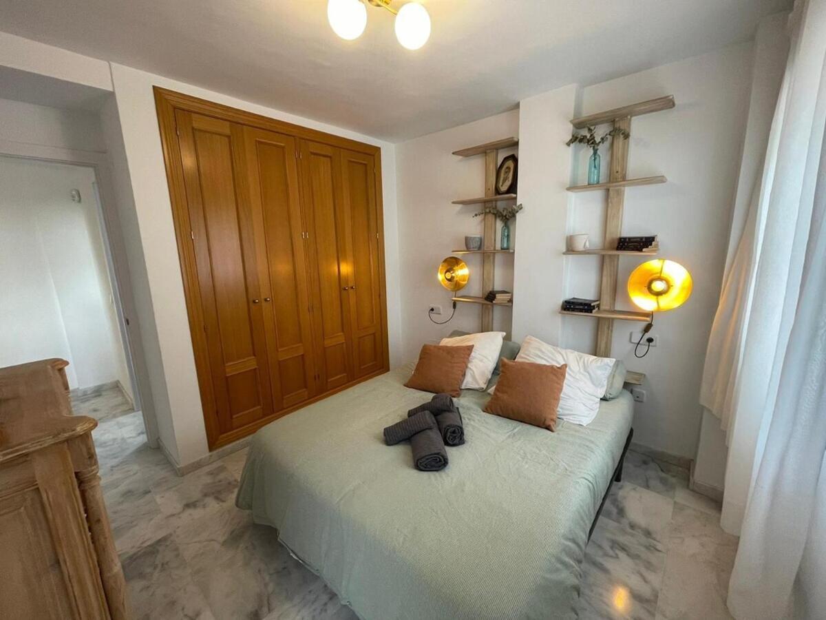 Calu Homes Cerca Playa De Huelin Malaga Exterior photo